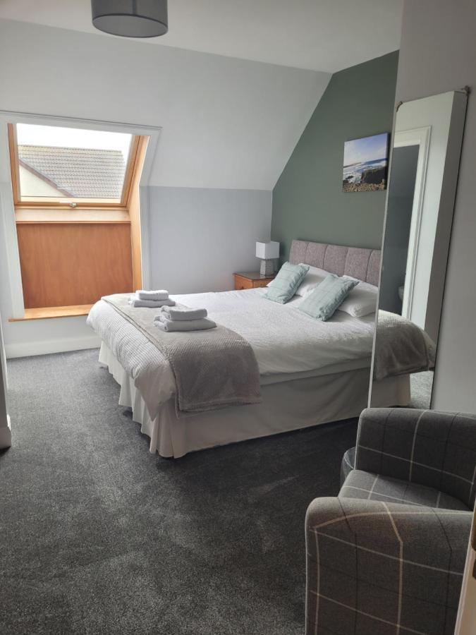 Lindisfarne Bed & Breakfast Стромнесс Екстер'єр фото