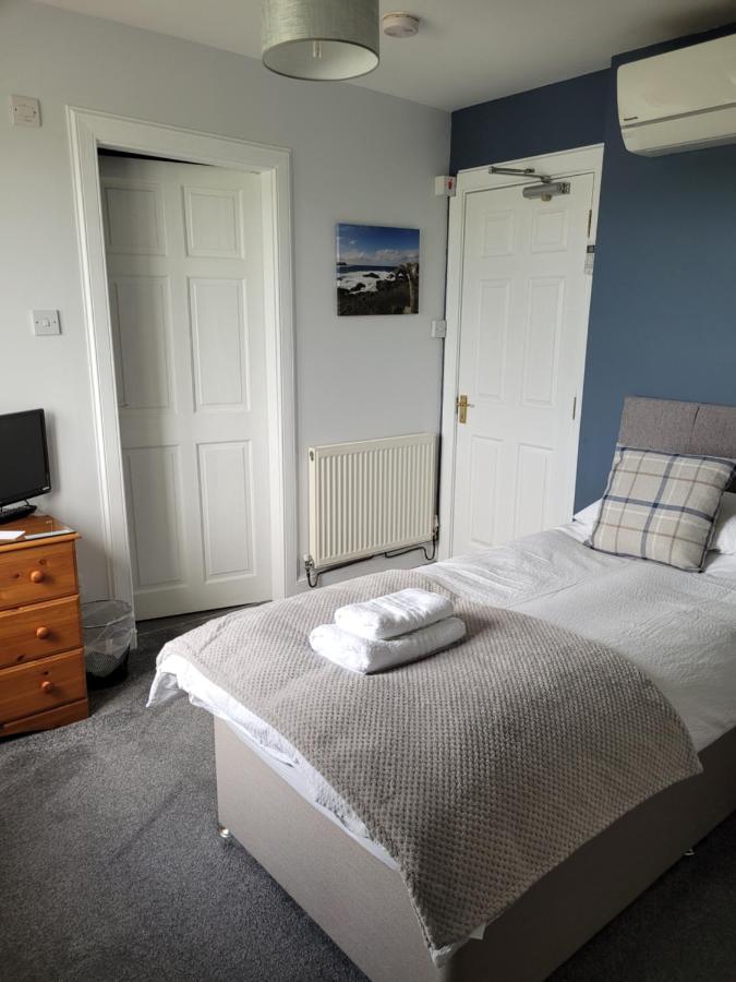 Lindisfarne Bed & Breakfast Стромнесс Екстер'єр фото