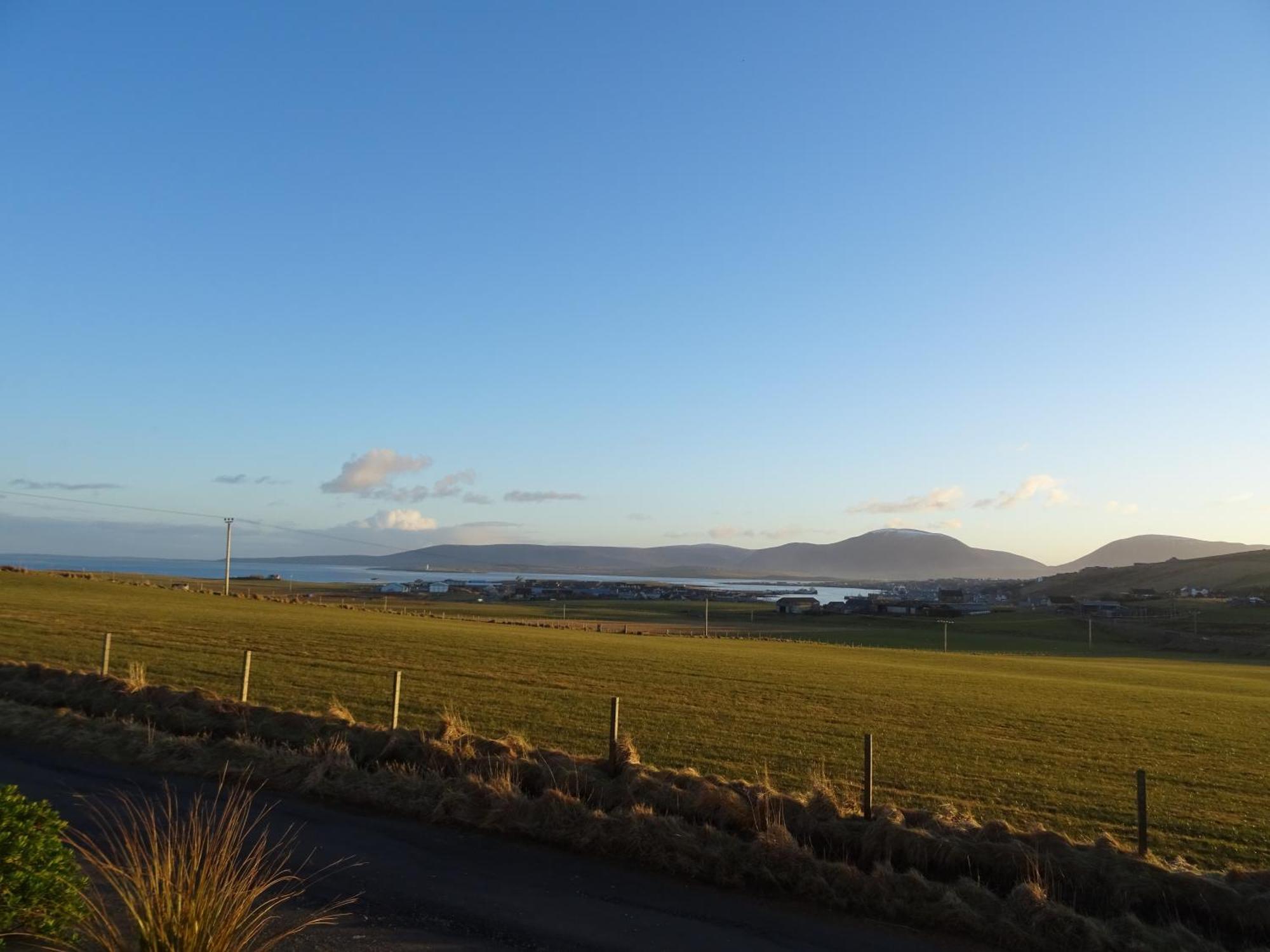 Lindisfarne Bed & Breakfast Стромнесс Екстер'єр фото
